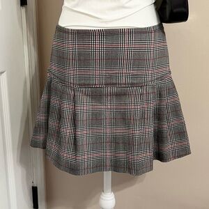 Chic Plaid Mini Skirt - Black and Gray